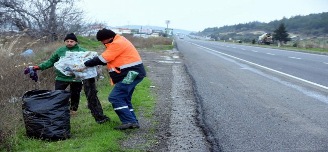 aliaga-belediyesi-temizlik-isleri-mintika-temizligi-1.jpg