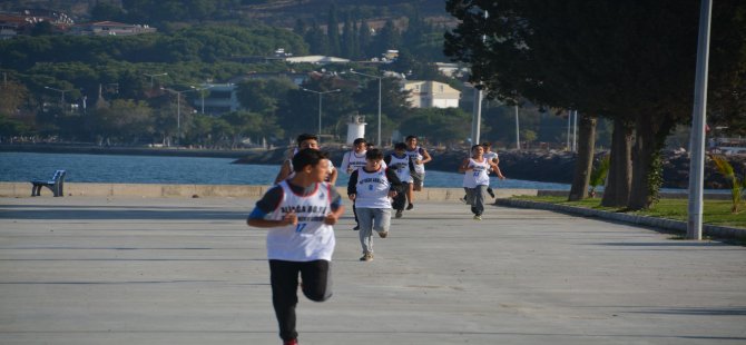 Gençler Cumhuriyet İçin Koştu