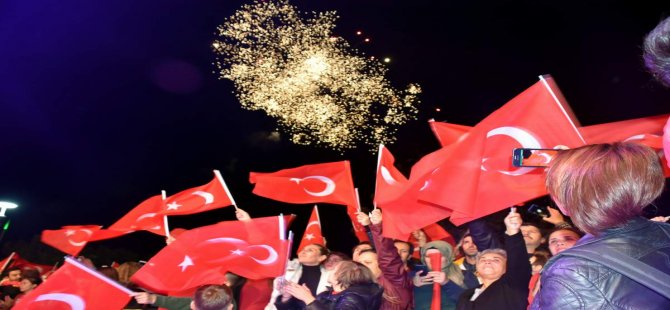 Aliağa Belediyesi’nden Cumhuriyet’e Muhteşem Kutlama