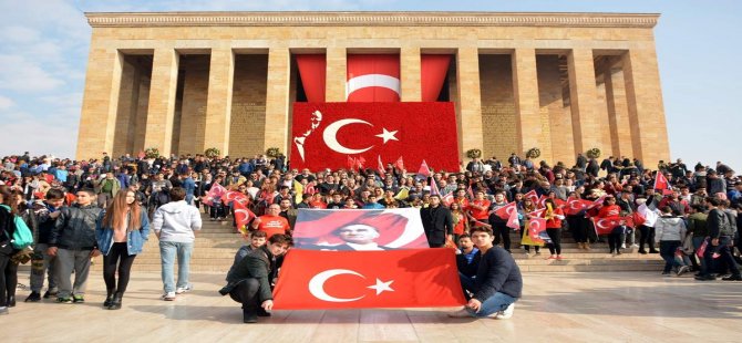 Aliağalı Gençler Ata’nın Huzuruna Çıktı