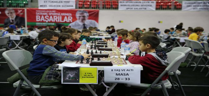 Karşıyaka’da “Ata’ya Saygı, Satranç Turnuvası”
