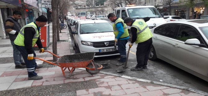 Yağmursuyu Izgaralarında Temizlik Çalışmaları Sürüyor