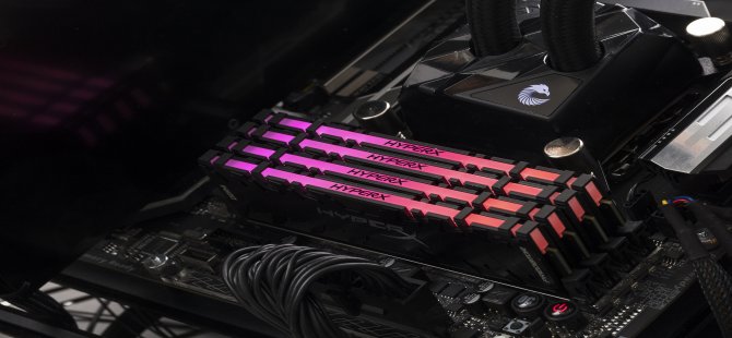 İlk DDR4 RGB Belleğini Duyuruldu