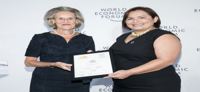 Tülin Akın Dünyanın En Başarılı Sosyal Girişimcisi Ödülünü Kazandı