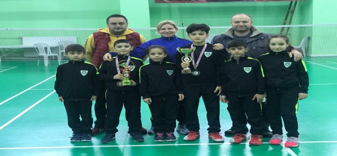 Büyükşehir’in Sporcuları Badmintonda Türkiye 3’üncüsü Oldu