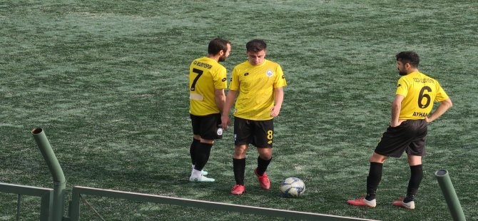 Özçamdibi Spor 2 - Foça Belediyespor 4