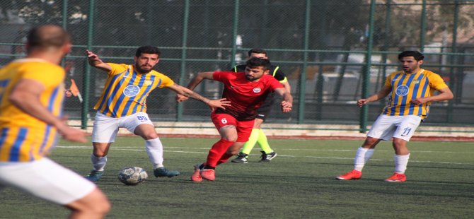 Foça Belediyespor, Alaçatı Spor’u Tek Golle Yendi