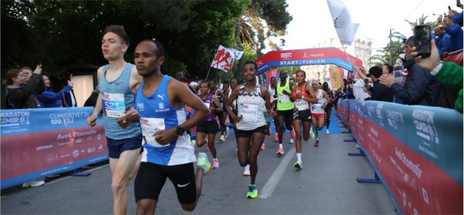 Maraton İzmir 100’üncü yıl onuruna koşuldu