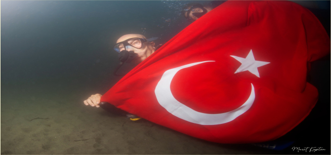 Başkan Soyer İzmir Körfezi’nde tüple dalış yaptı