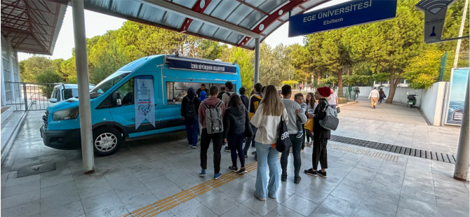 İzmir’de üniversite öğrencilerine “Günaydın Çorbası”