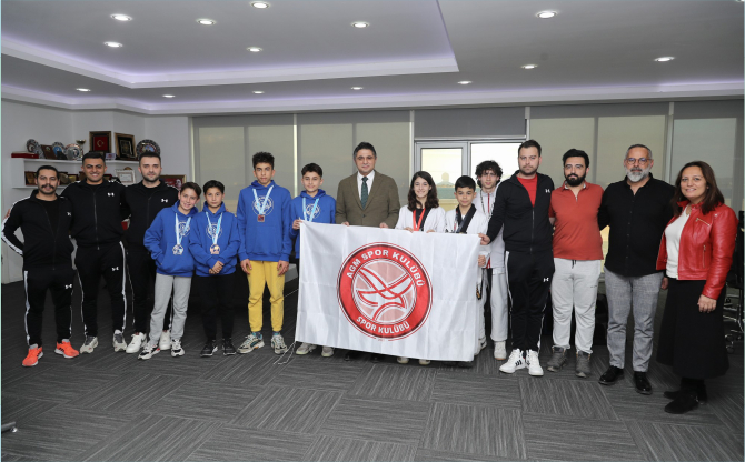 Aliağa’nın Başarılı Sporcuları Zirveye Tırmanıyor