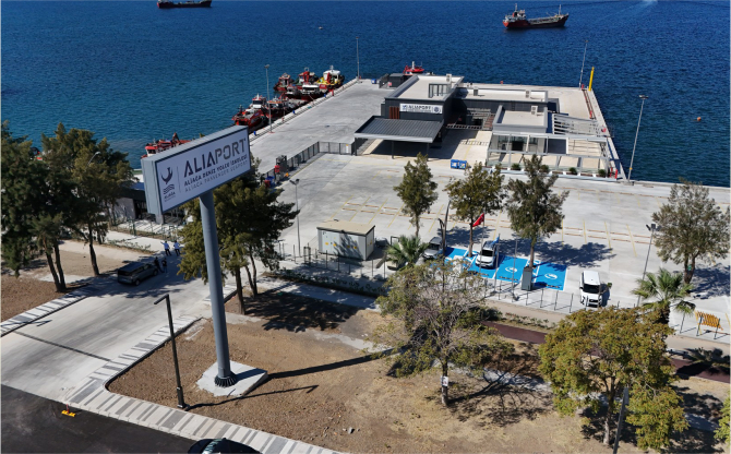Aliaport Deniz Yolcu İskelesi Hizmete Hazır