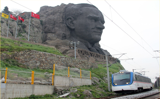 İzmir'in ulaşım politikası: 471 hat, 90 dakika, tek ücret