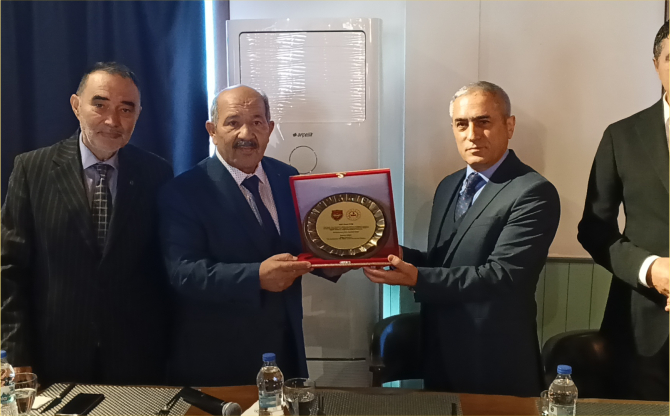 47 Yıllık İmam Hatip Gazali Ateş'ten Örnek Davranış