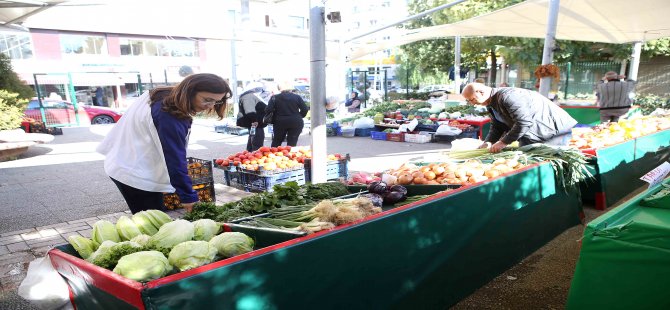 Karşıyaka'da 'Köylü Pazarı' Bereketi