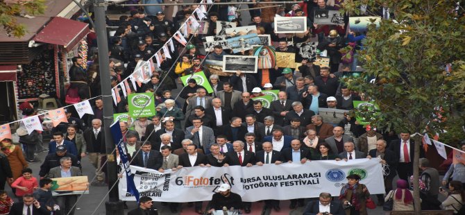 ‘6. Bursafotofest Yürüyüşünde Coşku Doruğa Ulaştı