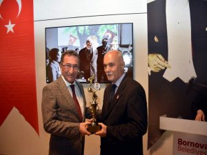 Başkan Kamil Saka’ya Basketbol Onur Ödülü