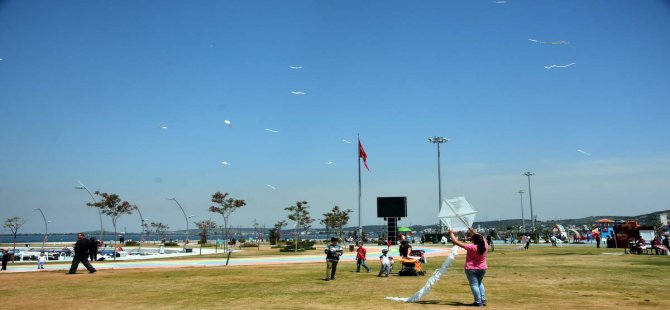 Aliağa Doğa Anaokulu’ndan Uçurtma Şenliği