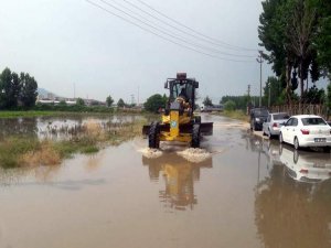 Büyükşehir Belediyesi Yağış Sonrası Sahada