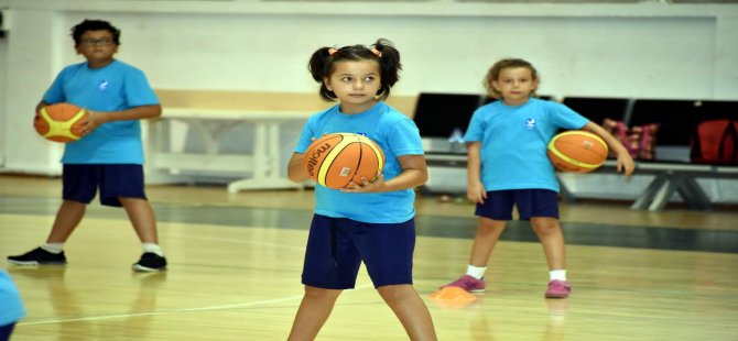 Aliağa Belediyesi Yaz Spor Okulları’na Yoğun İlgi