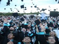 İstanbul Şehir Üniversitesi 10. Yılında 948 Mezun Verdi