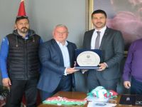 Foça Belediyespor Kulübü’nden Başkan Gürbüz’e Ziyaret