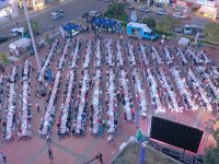 İzmir Büyükşehir Belediyesi’nin iftar sofrası Aliağa’da kuruldu