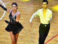 İzmir’de dansçıların kıyasıya rekabeti