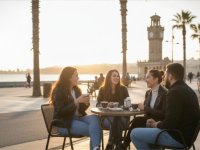 İzmir’in Yaş Ortalaması Yükseldi Nüfus Artış Hızı İse Yavaşladı