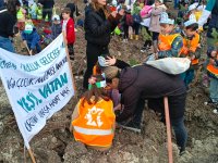 Aliağa’da Küllerinden Doğan Umut: Yanan Sahaya Binlerce Fidan